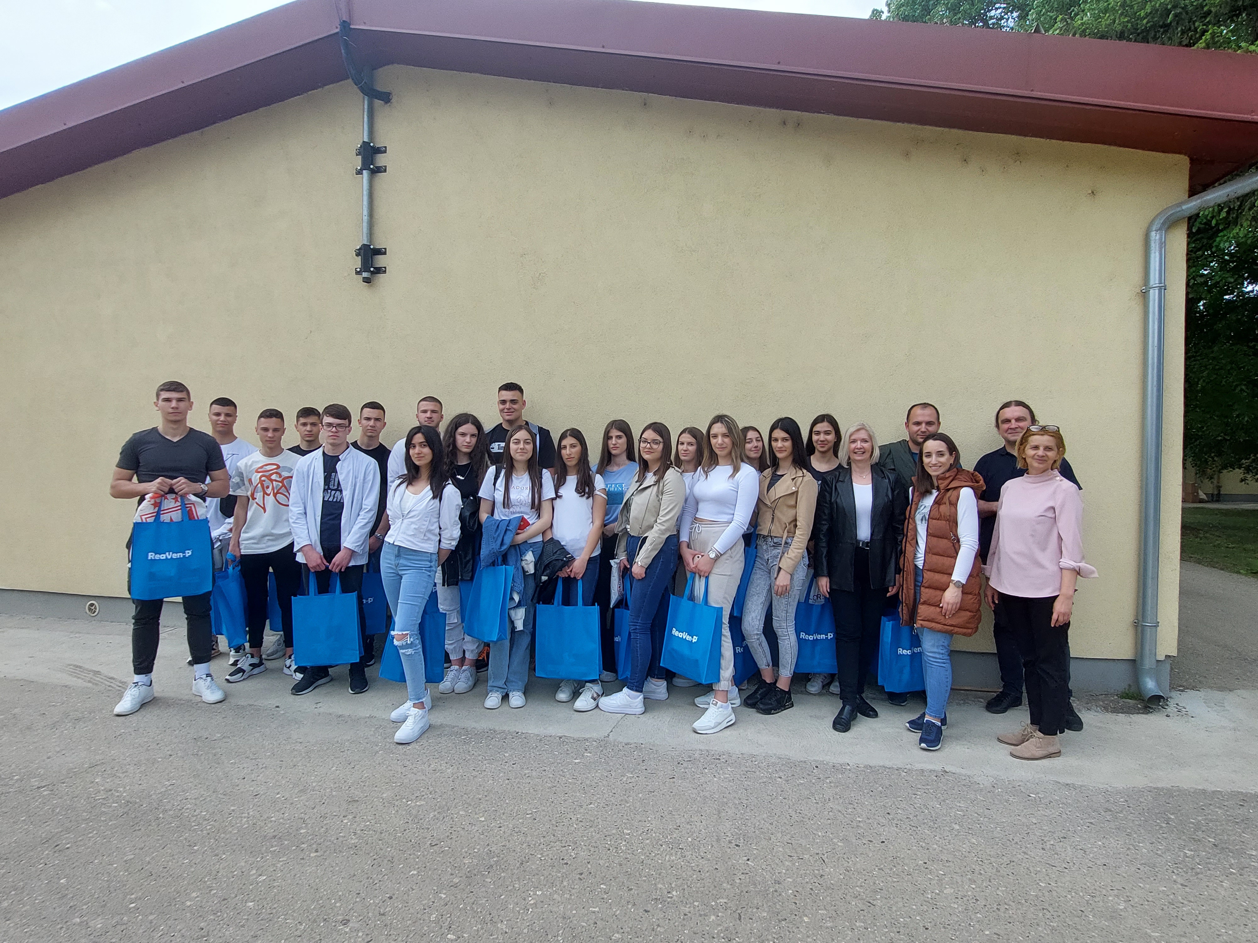 Poseta učenika Srednje medicinske škole iz Gračanice